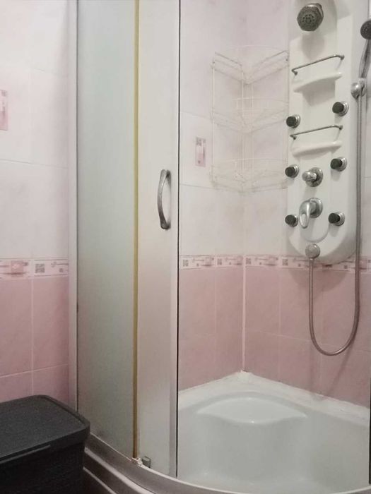 Без хозяев. Центр. Комната для 1-го или 2-х парней, можно студентов