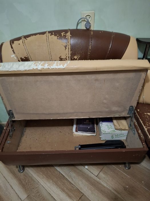 Кухонний уголок з ящиками б/в