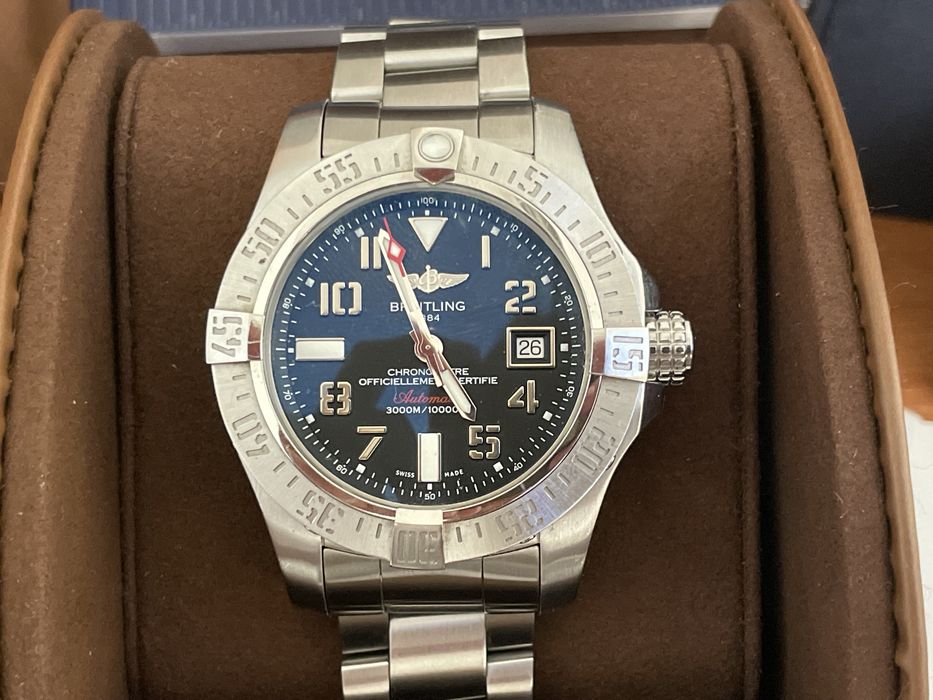 Breitling Avenger II Seawolf C\ Novo