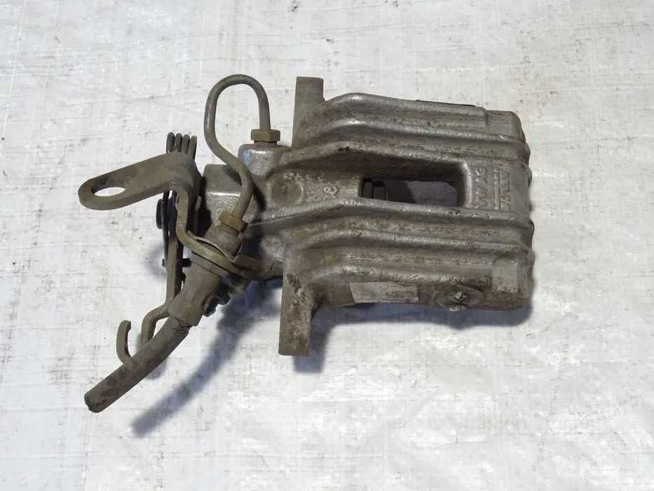 zacisk hamulcowy tył prawy audi a3 8p0 8p4 38 mm 03-08