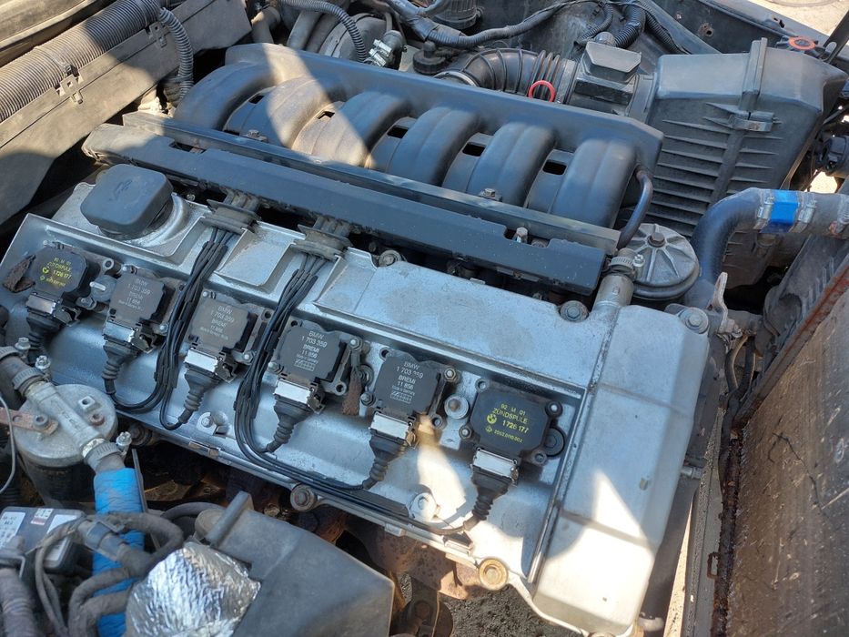 BMW E34 на запчасти m50b25