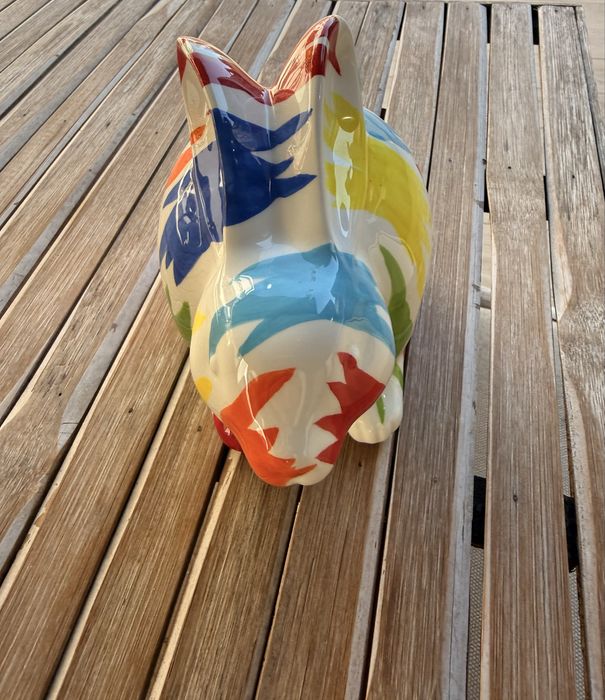 Coelho mealheiro pintado à mão