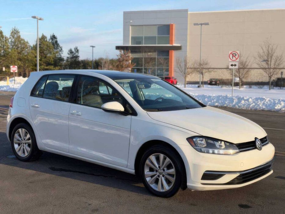 Volkswagen Golf      2020