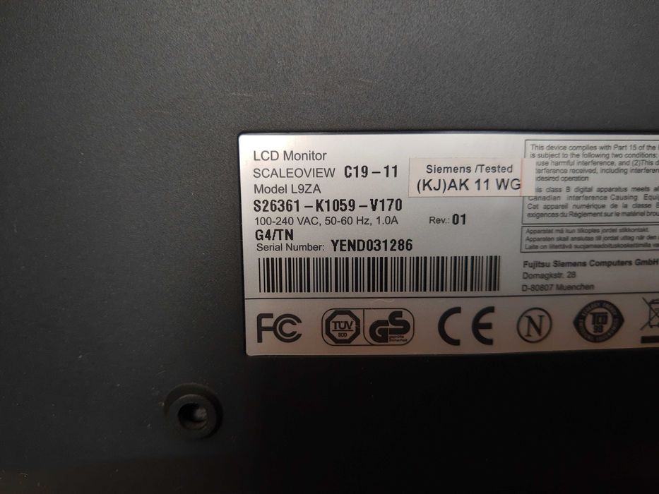 Monitor Samsung SyncMaster 940BF i Fujitsu Siemens 19 cali