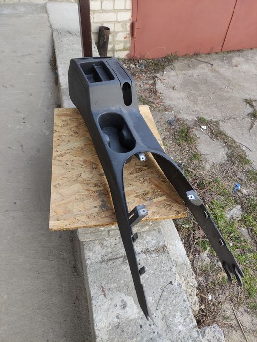 Пластик Фольксваген Кадди 14г