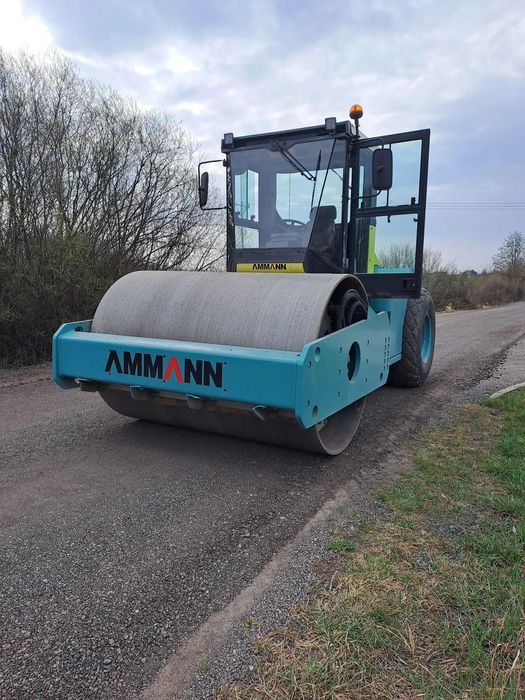 Ammann AC 110  **AMMANN AC 110** Walec drogowy