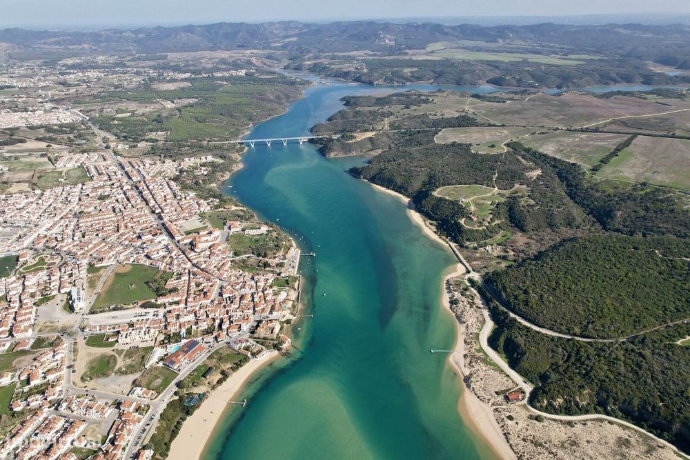 Moradia em Banda T5 com vista, Milfontes, Odemira