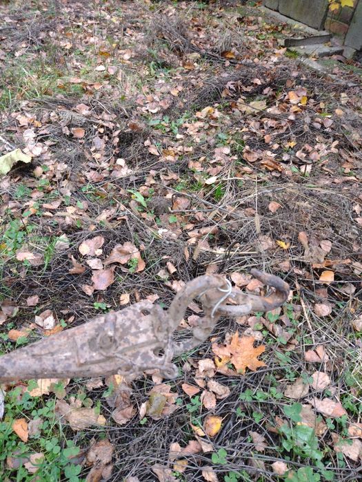 Плуг кінний металевий