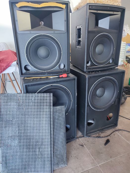 PA Acústica 4Flex 1600W RMS + Mesa Behringer 32canais e efeitos