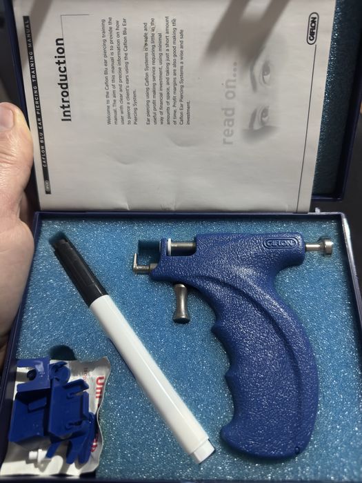Pistolet do przekłuwania uszu Caflon System