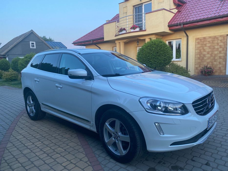 Volvo xc 60 2,5 LPG  , zdalne odpalanie , hak , automat