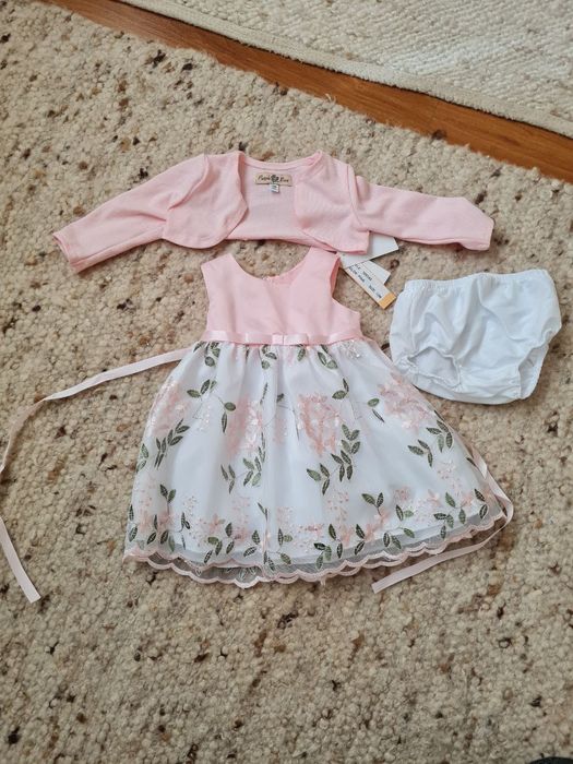 Платья на 12 , 18-24 месяца Gymboree .Новые джинси next