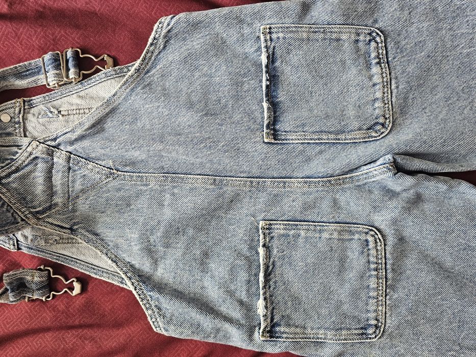 Продам джинсовий комбінезон ZARA