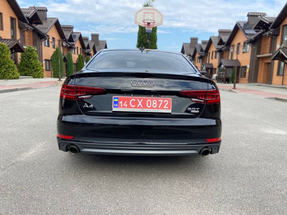 Audi A4B9 s-line