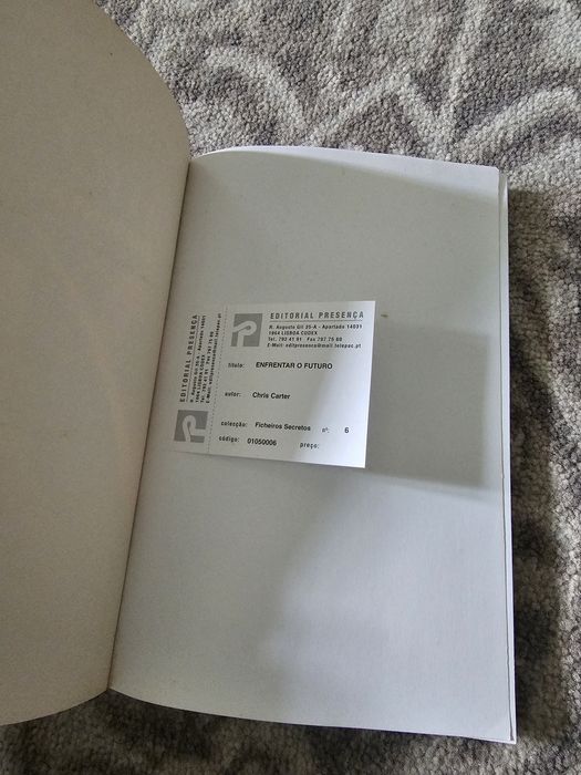 Livro Ficheiros Secretos - The X Files - Enfrentar o Futuro