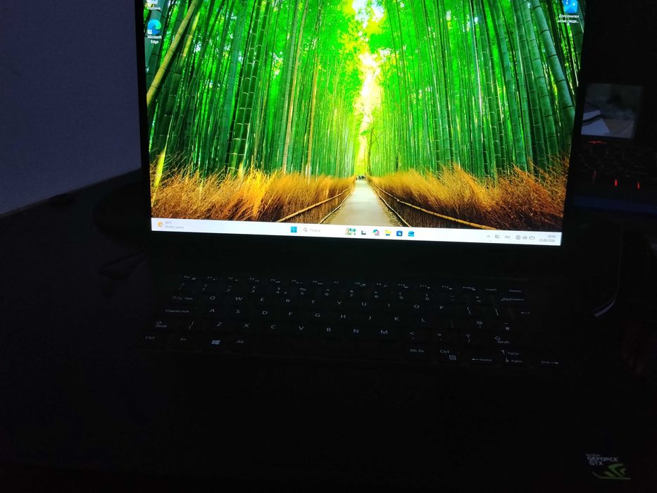 Pilna sprzedaż laptopa Dell XPS159570 | Intel Core i7 | 16 GB RAM | SSD 500 GB | GTX1050 Ti4 GB.