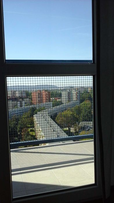 Do wynajęcia od 01.10. umeblowana kawalerka w wieżowcu przy Krowoderskich Zuchów
