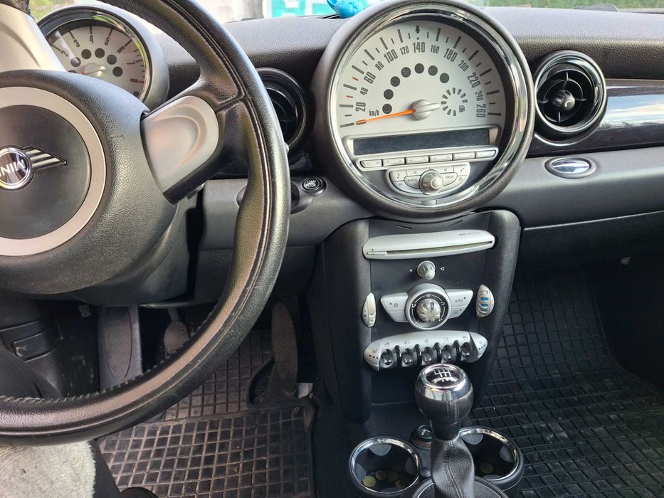 Motoryzacja  samochód osobowy