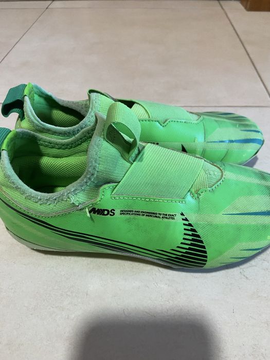 Calcado menino tamanho 31 ao 34