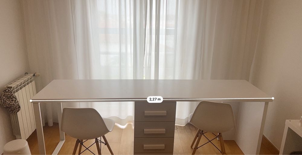 Mesa de secretária para 2 ou mais pessoas