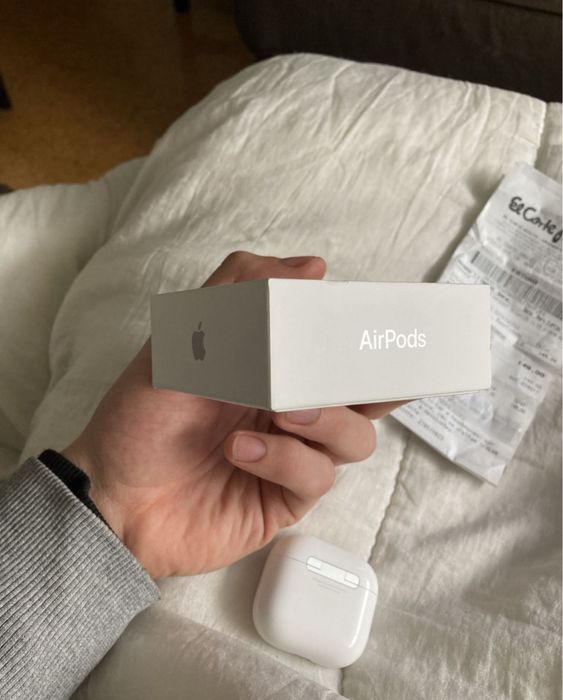 Airpods 4 de 2025 originais com fatura El Corte Ingles