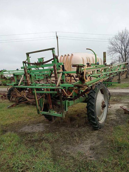 Оприскувач причепний