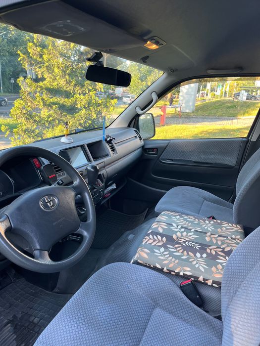 Toyota Hiace,2013 рік