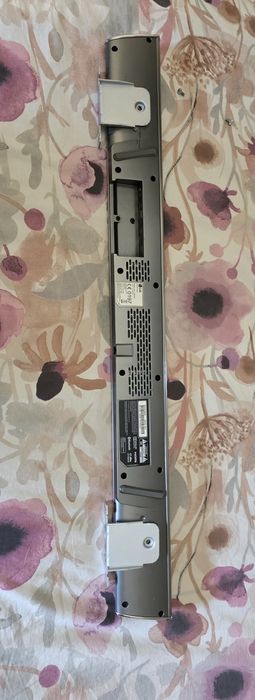 Sistema de som LG (barra e subwoofer)