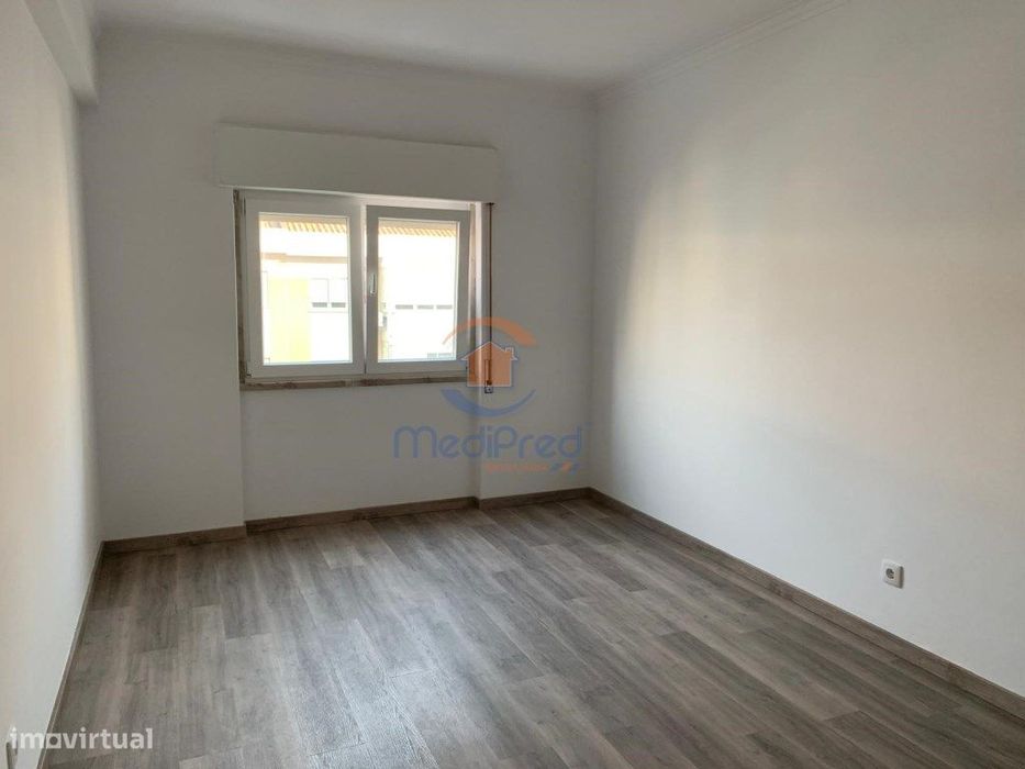 Arrendamento | Apartamento T2 remodelado em Odivelas