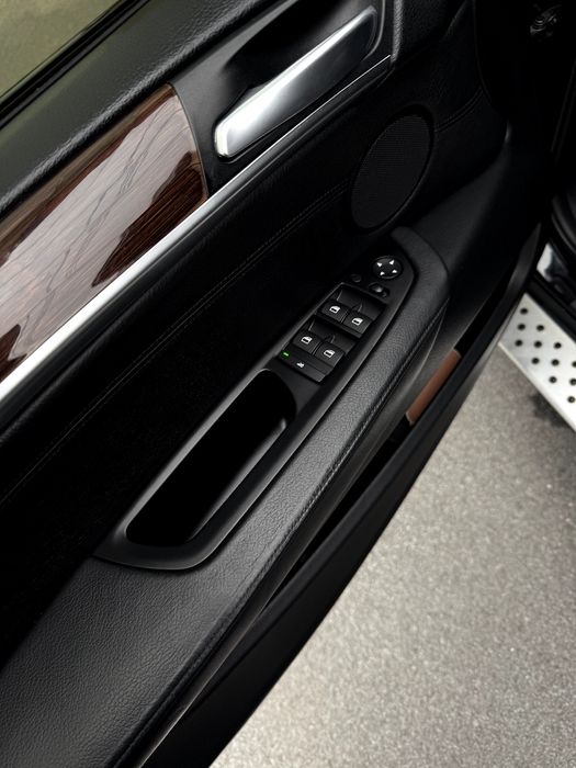 Продам BMW X5 e70