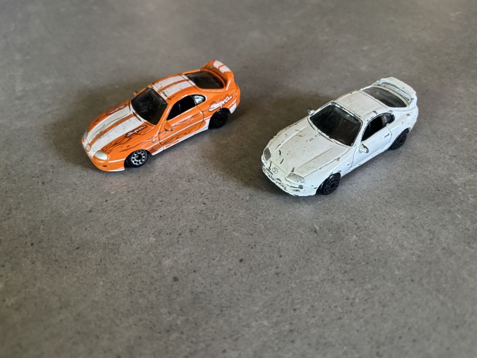 Resoraki MotorMax 2X Toyota Supra uszkodzone
