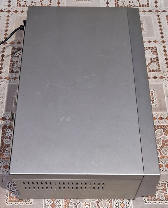 Видеомагнитофон Sharp VC-A50SRU отличное состояние.Есть видео работы.
