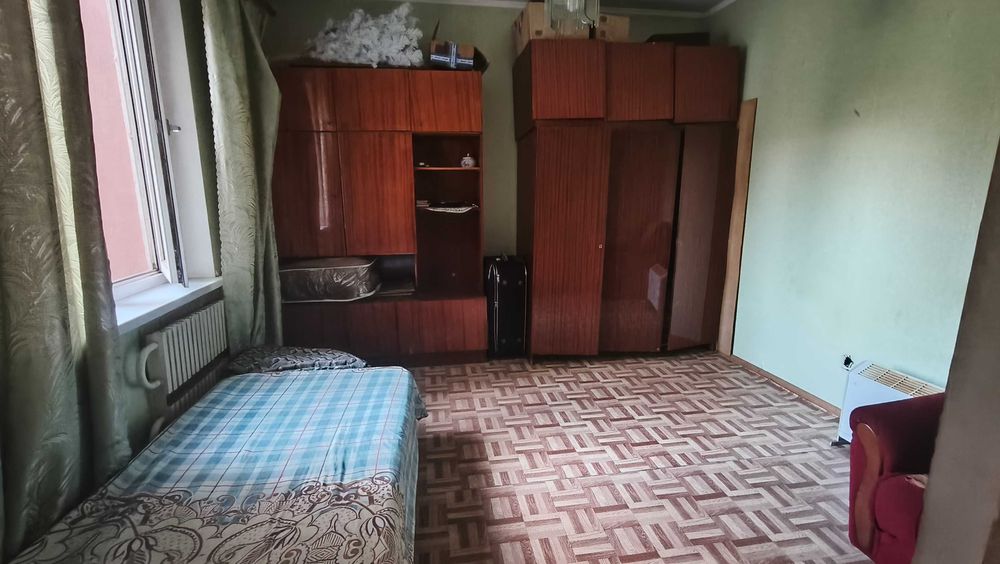 Продаж 4-кімн на Індустріальному