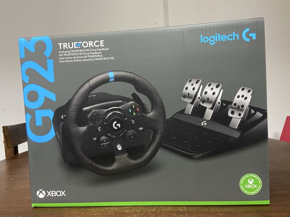 Volante Logitech + suporte + monitor