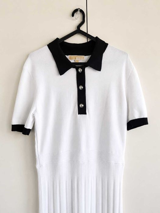 Vestido Branco de Malha Plissada com Gola Preta > Michael Kors