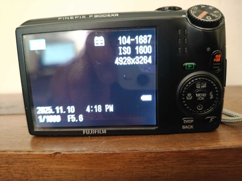 Câmara Fujifilm Fine pix F300 EXR