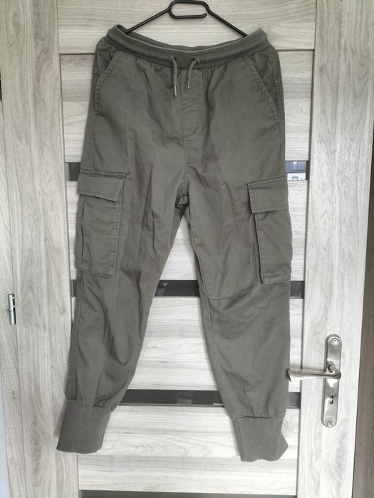 Spodnie jogery Reserved rozm 170