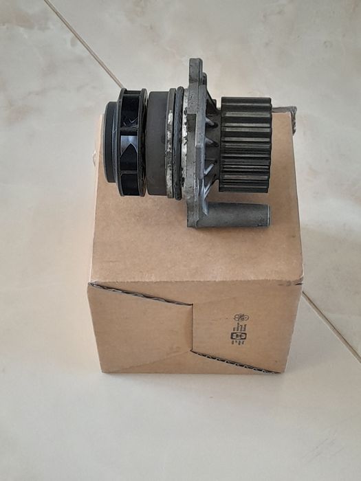 Помпа водяна 1.6 тди