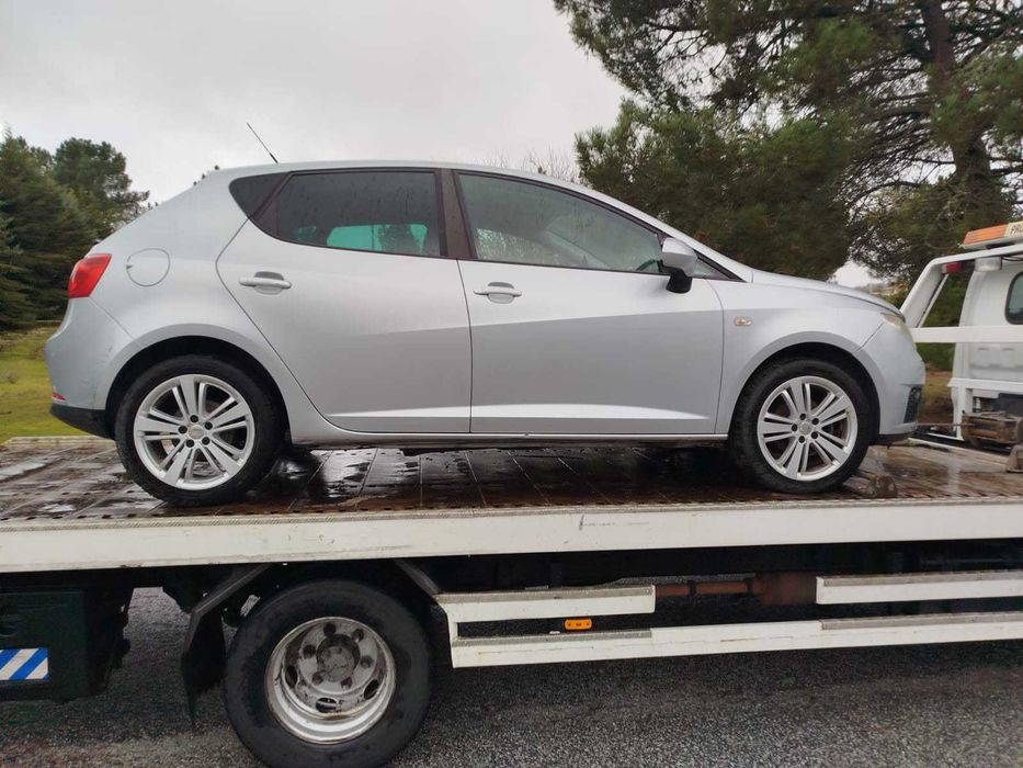 Para peças Seat Ibiza 6J 1.2I ano 2010