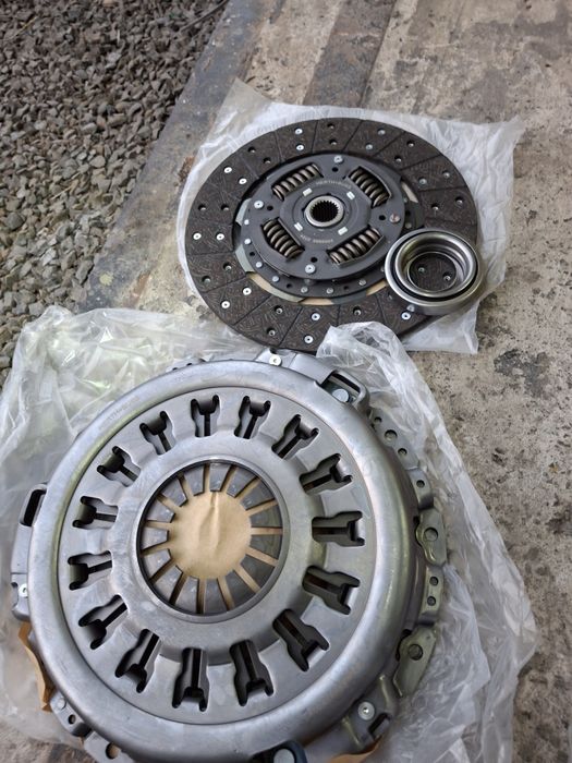 Комплект щеплення Nissan Navara