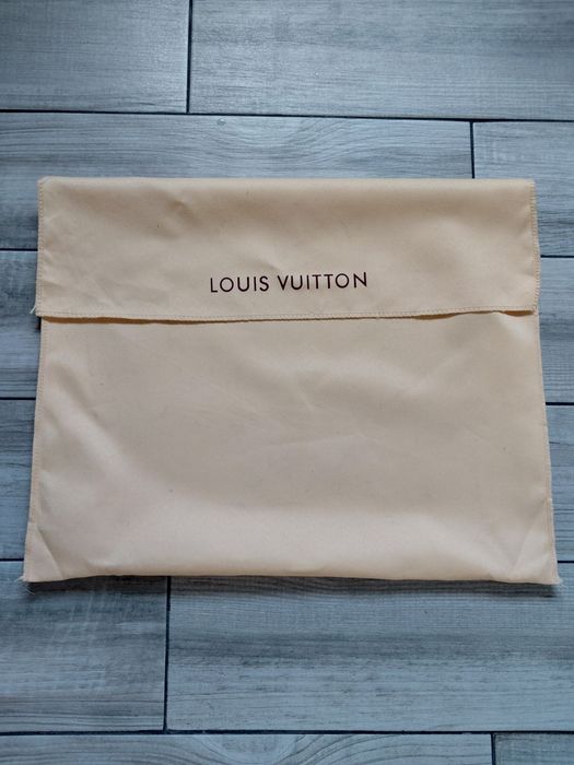 Louis Vuitton  пильник