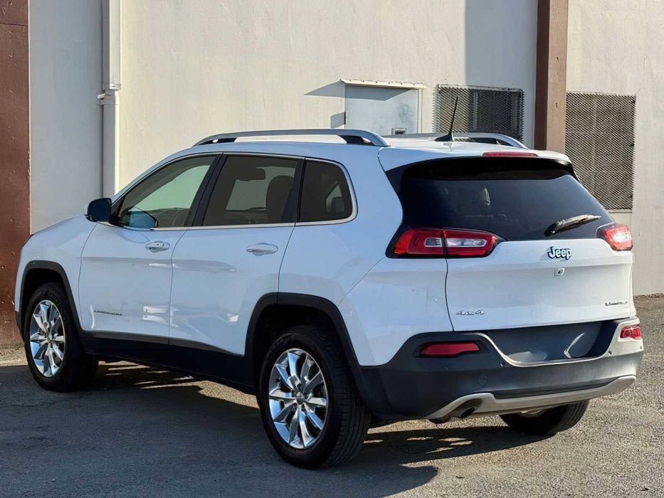 Jeep Cherokee Limited      2016