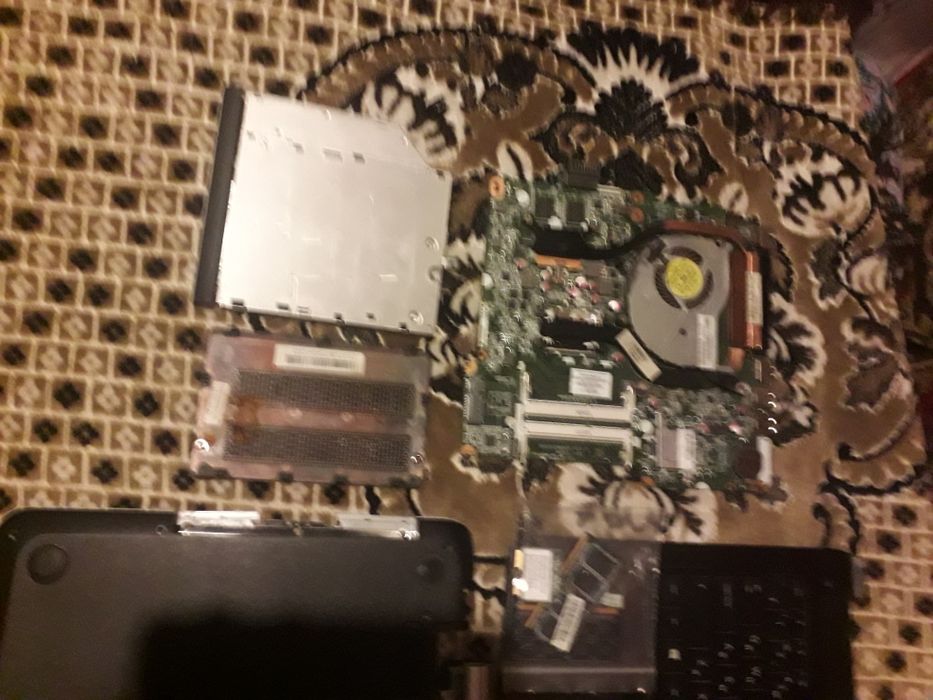Продам Hp pavilion 15.На запчасти.