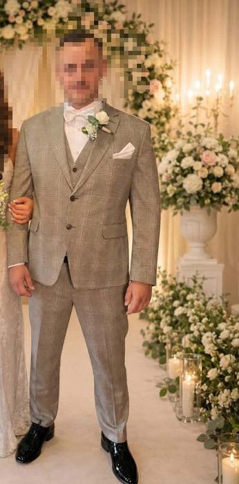 Garnitur męski elegancki