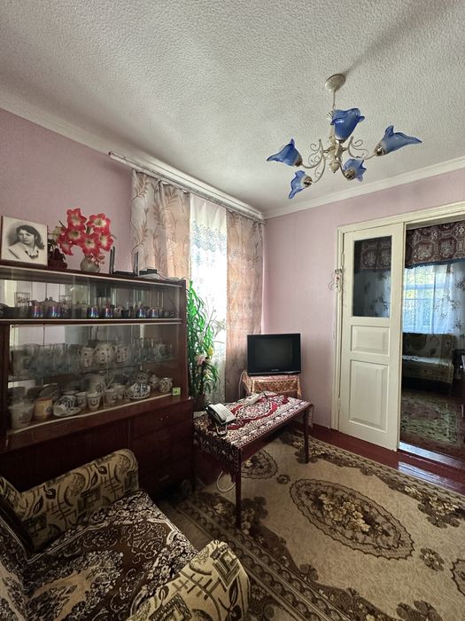 Продам будинок в смт. ВОЛОДАРКА