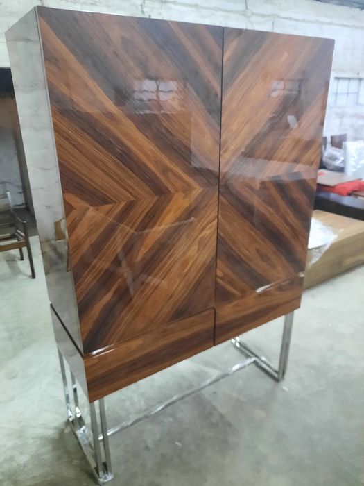 Movel Bar Pau Ferro Alto Brilho e Inox Polido