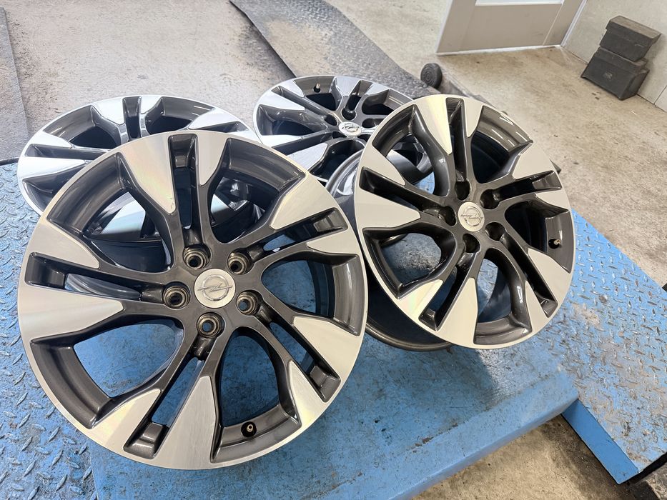 5x108 18 Opel Grandland X peugeot 3008 peugeot 5008 citroen c5 Aircross