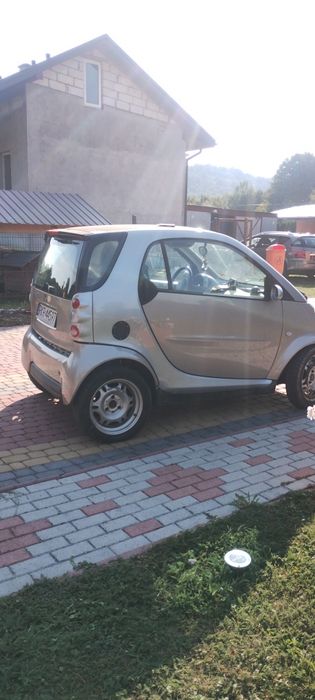 Samochód osób Smart 600