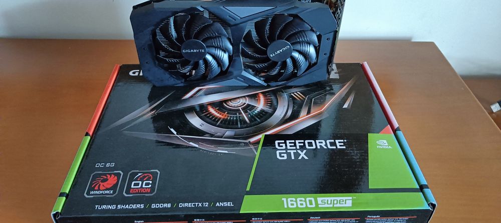 Placa gráfica GTX 1660 super