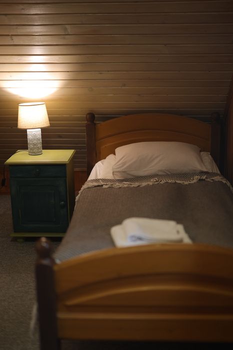 Оренда котеджу з лазнею 6-8 осіб біля лісу Буковель